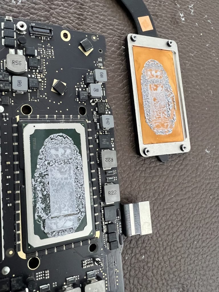 MacBook Caiu Liquido em belo horizonte ?